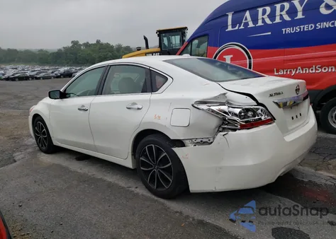 2015 Nissan Altima 2.5 из США, поврежденный, VIN 1N4AL3AP6FC173138